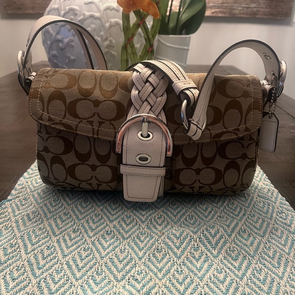 🌺Coach purse - Picture 2 of 9